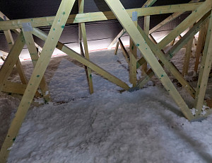 Zateplení novostavby rodinného domu pomocí foukané izolace